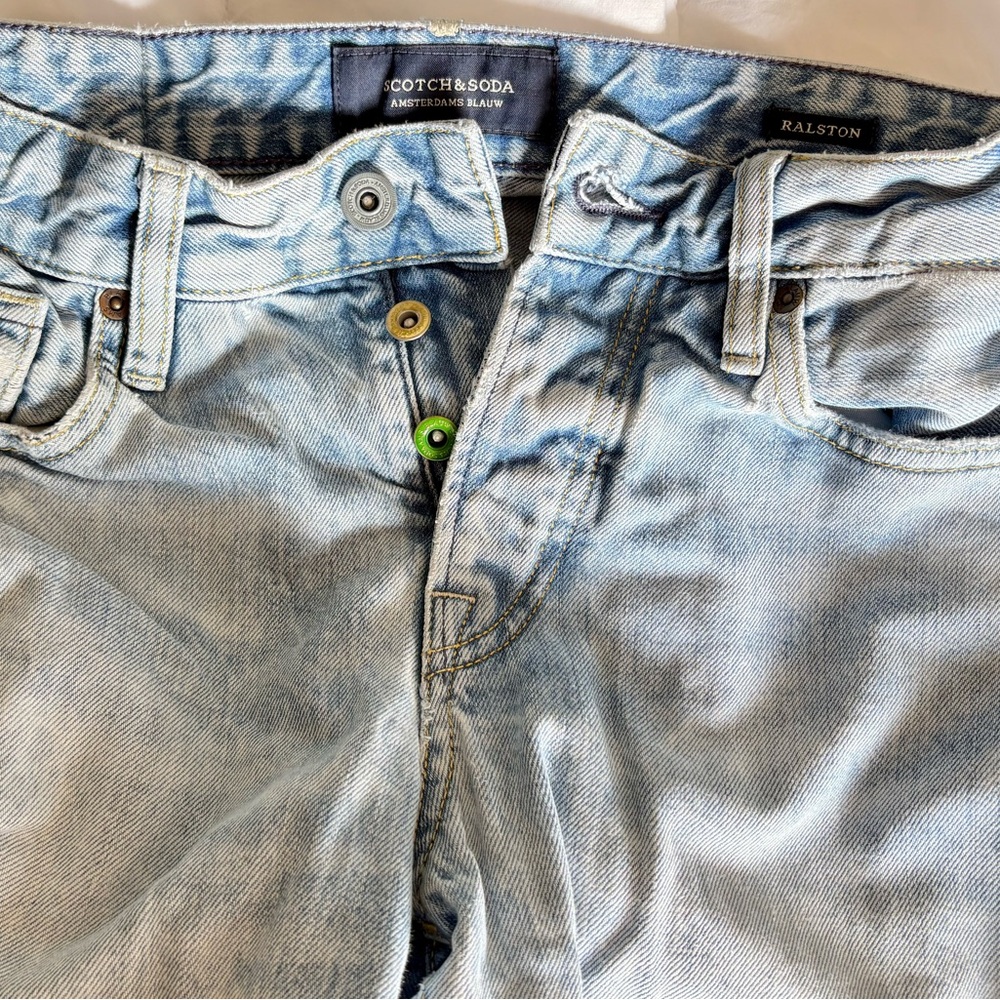 NWOT Scotch & Soda Ralston Acid Wash Light Denim Jeans